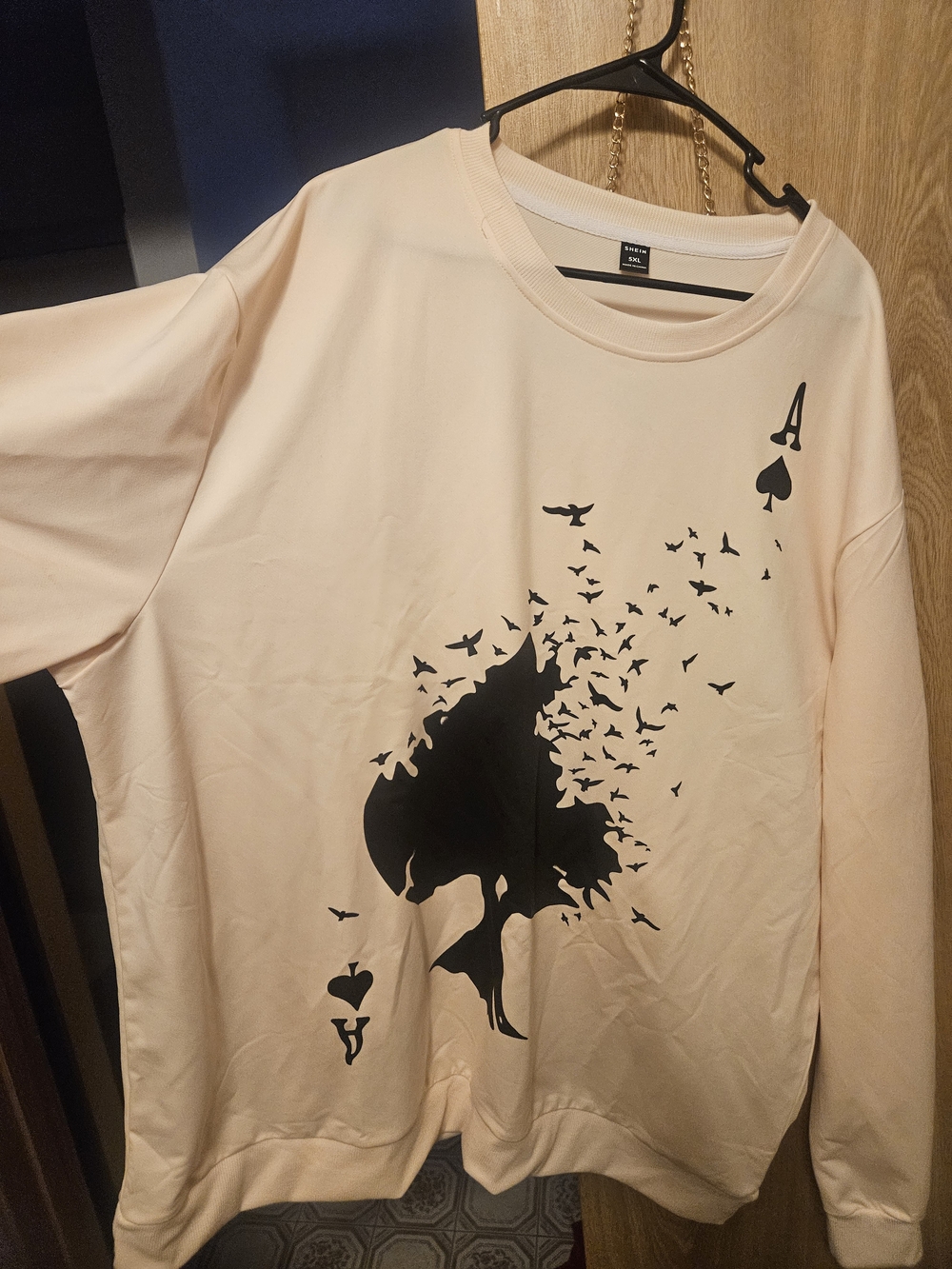 Men's Cream Graphic Sweatshirt with Black Ace & Bird Design 5x
